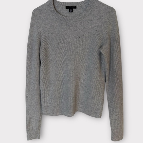 Saks Fifth Avenue Sweaters - Saks Fifth Avenue Cashmere Light Gray Large